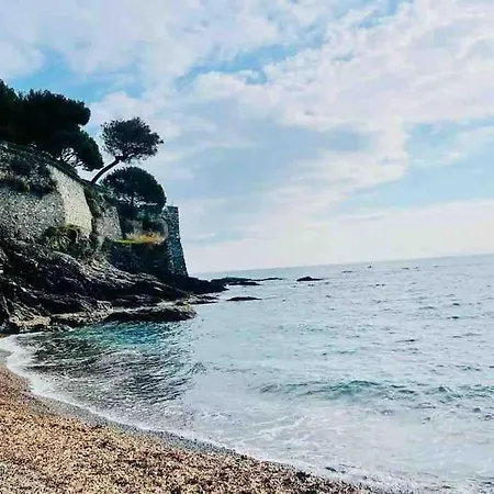 Nervi Residenziale A Due Passi Dal Mare Genoa