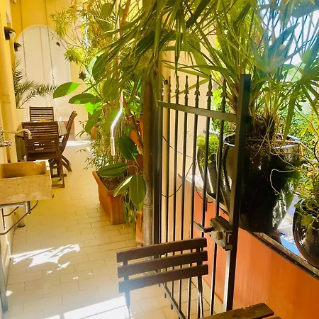 Daire Nervi Residenziale A Due Passi Dal Mare Cenova